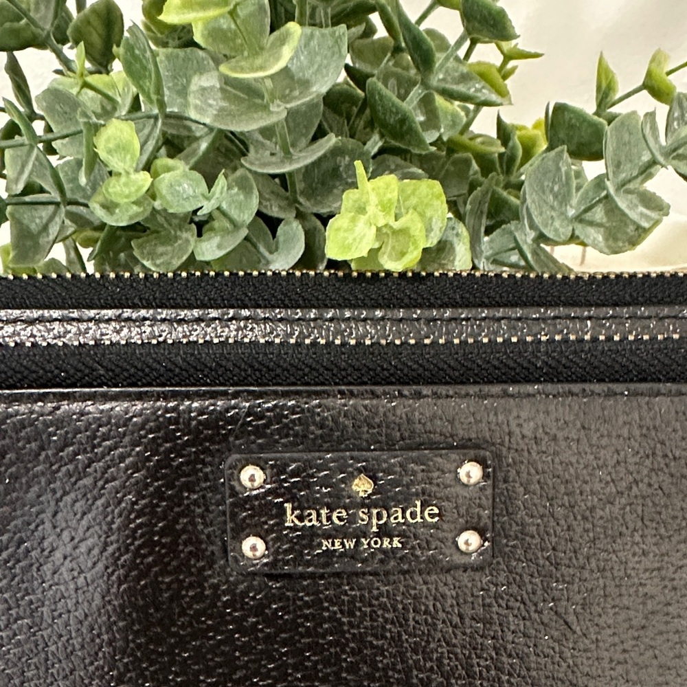 💫Flash Sale💫Kate Spade Black Leather Wallet - Picture 2 of 13
